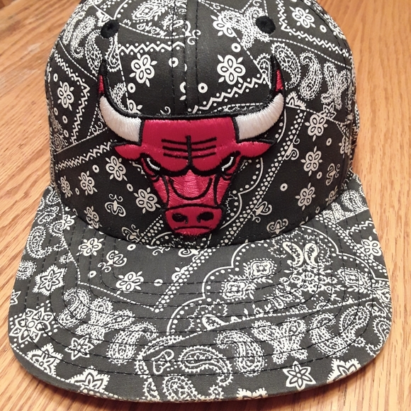 chicago bulls basketball cap